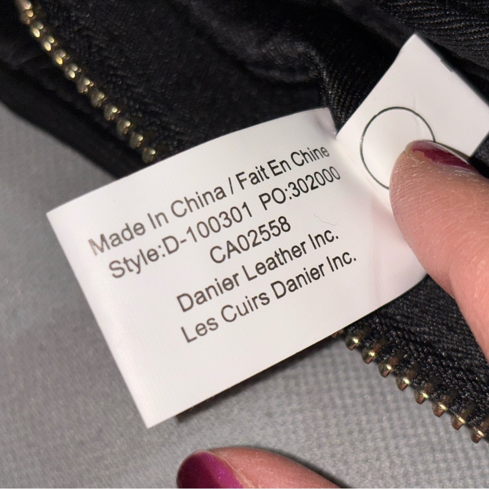Black Leather Women’s Purse - Picture 10 of 13